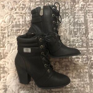 Women's Daisy Fuentes Camryn Fashion Hiking Boots